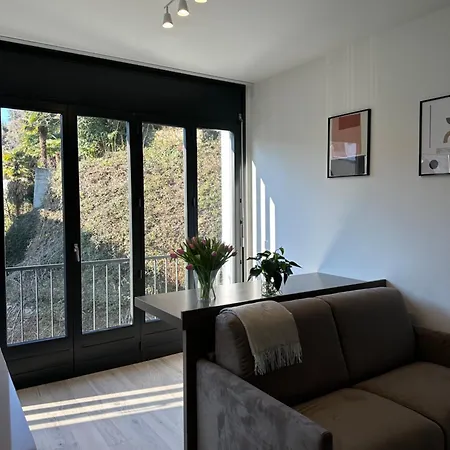 Live - Via A Riva Lejlighed